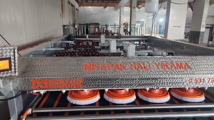 15 Fırçalı Tam Otomatik Halı Yıkama